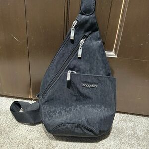 Baggallini Black Sling Bag